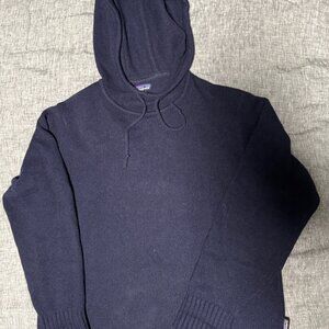 Men's Patagonia Recycled Wool-Blend Sweater Hoody in Navy, size M